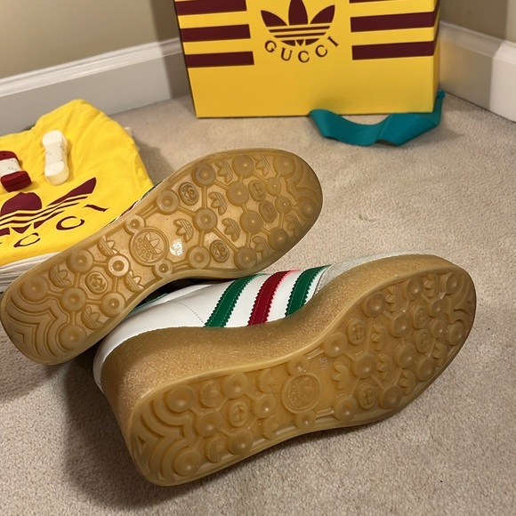 Gucci X Addidas 7.5 - Picture 6 of 11